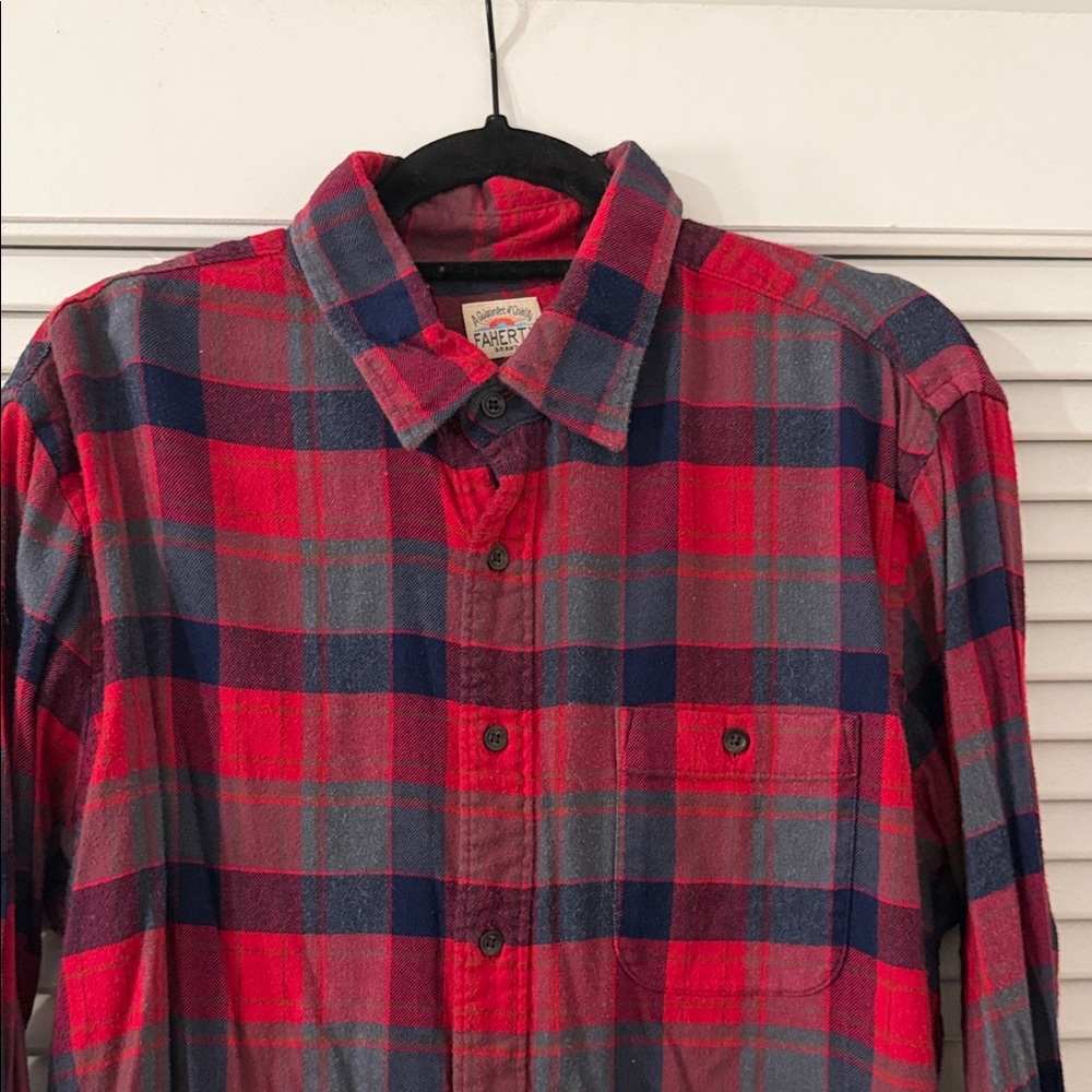 Faherty Red & Navy Plaid Button-Down Shirt